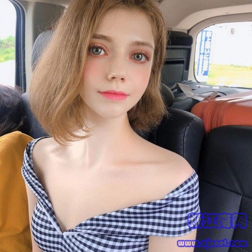 Chloe ݏͯԒʹ