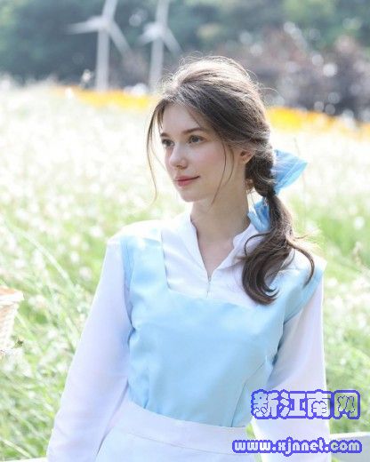 ѪŮ Anastasia Cebulska ֵ@W(wng)